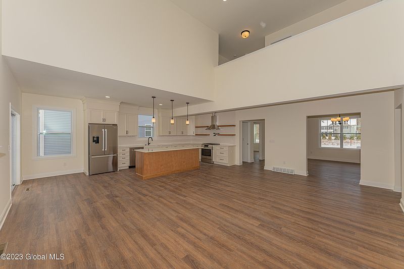 5th image of 28 Timber Creek Drive