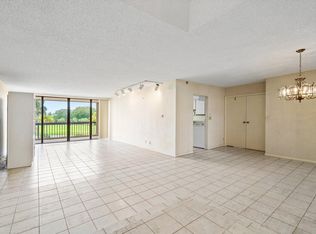 1900 Consulate Pl APT 205, West Palm Beach, FL 33401