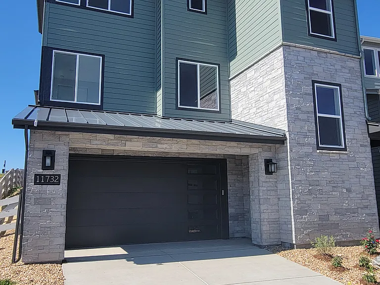 11732 Amplify Cir — Photo 2