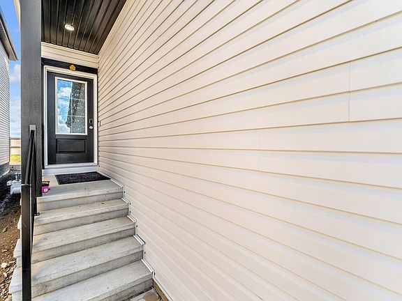 2nd image of 4610 72nd St