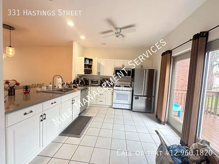 331 Hastings St — Photo 5