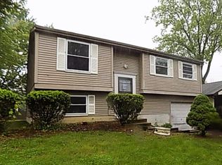 3763 Farm Brook Ln, Columbus, OH 43204