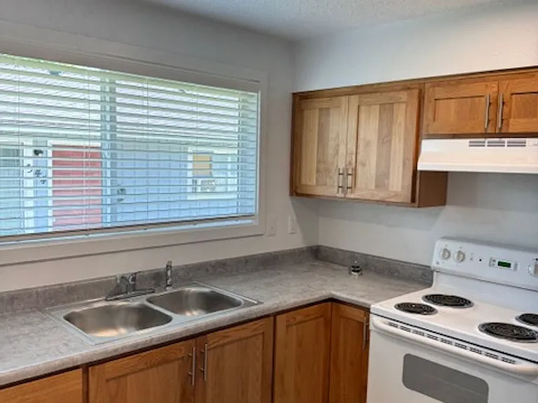 1116 Stevens St — Photo 4