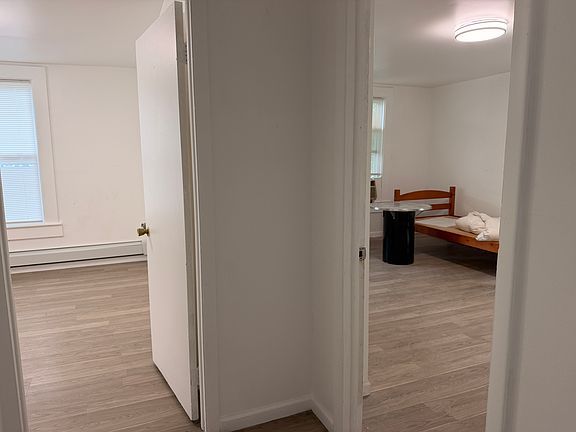 3rd image of 308 Baltimore Rd APT 2
