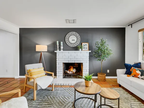 17837 Blackbrush Dr, Santa Clarita, CA 91387