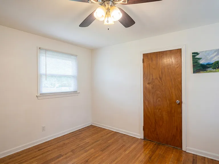 113 Grove St — Photo 17