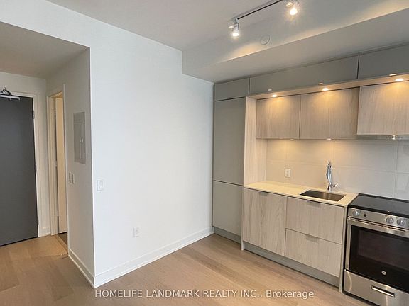 3rd image of 448 Burnhamthorpe Rd W #2409