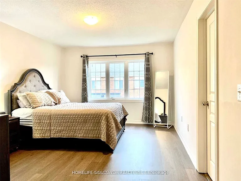 1450 Chretien St — Photo 21
