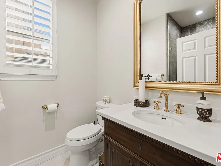 11564 Apulia Ct — Photo 25