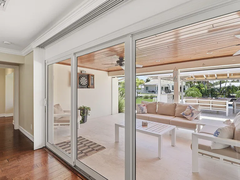 16 Leeward Cir — Photo 12