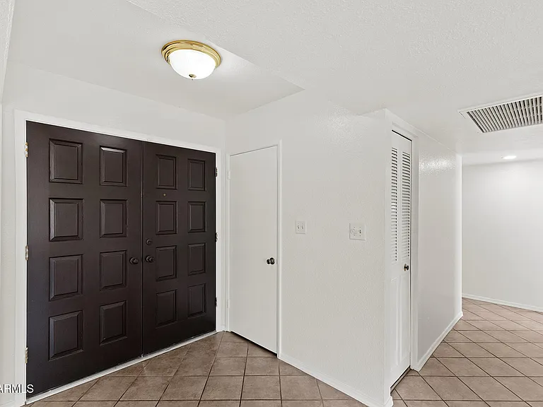 4503 W Bryce Ln — Photo 15