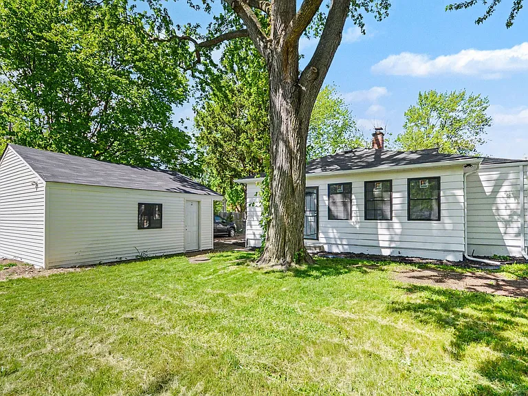 27157 Lucerne Dr — Photo 25