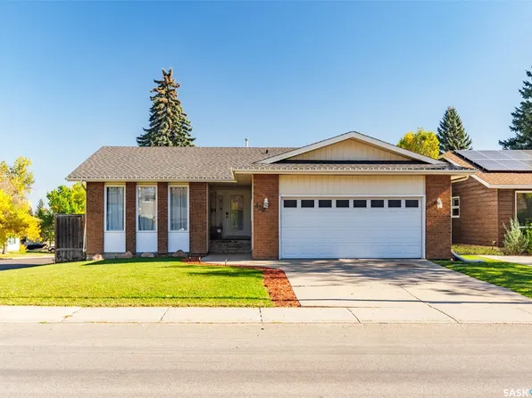 419 Kingsmere Boulevard, Saskatoon, SK S7J 3T9