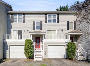 River Side Condominium, North Providence, RI 02904
