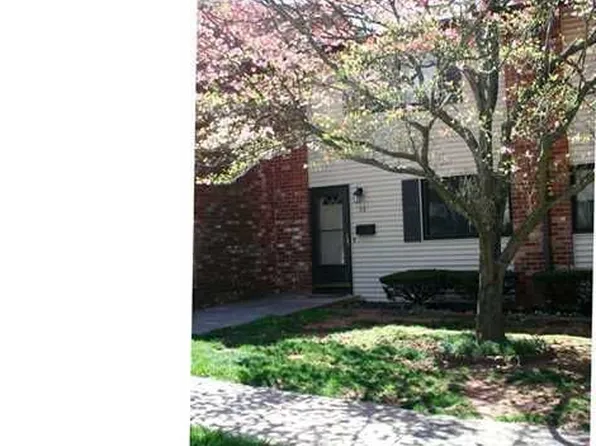 53 Coronado Dr, Newington, CT 06111