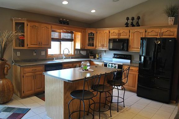 2nd image of 2212 River Trail Ct