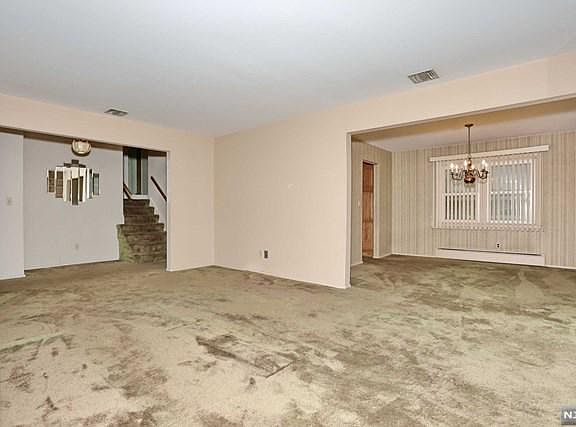 4th image of 845 Wendy Ann Ct