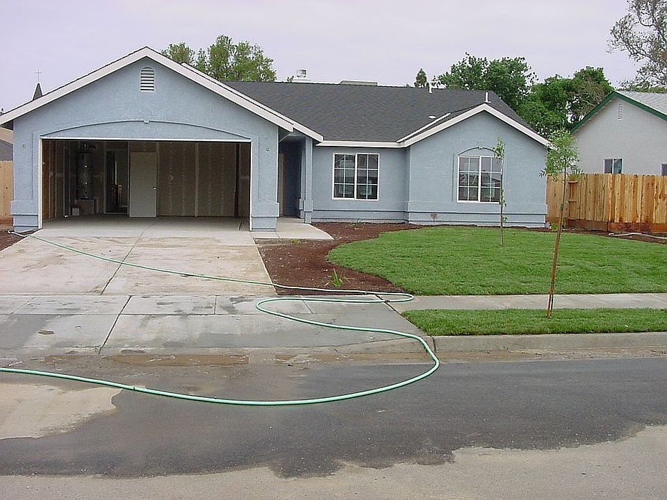 1st image of 980 Yosemite Dr