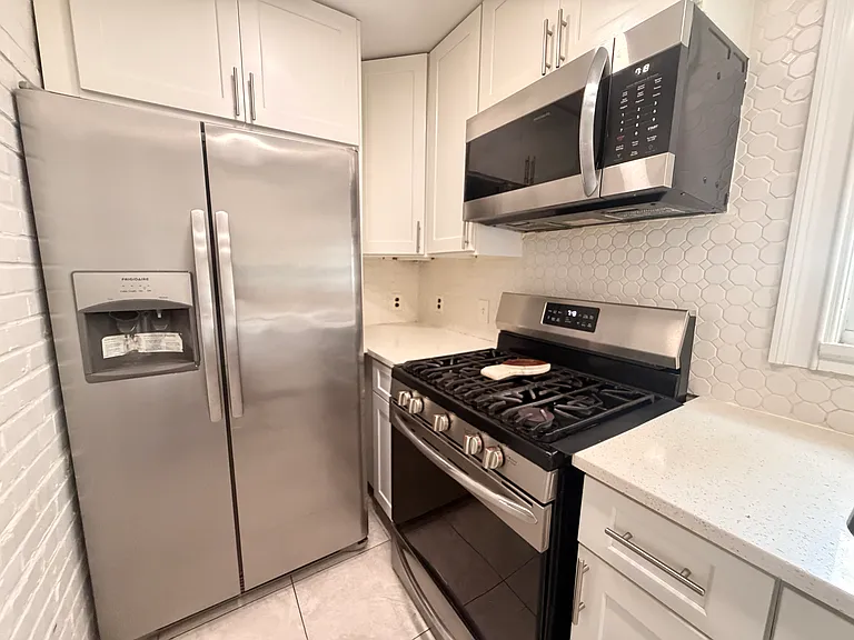 45 Welles St — Photo 19