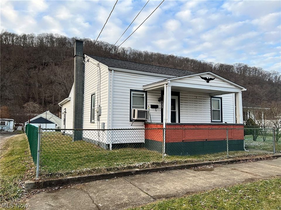 1st image of 525 Commerce St