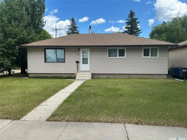 310 Vancouver AVENUE S, Saskatoon, SK S7M 3N1