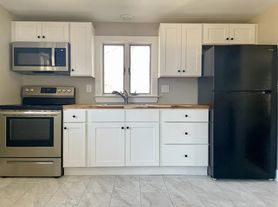 131 Durham Rd, Freeport, ME