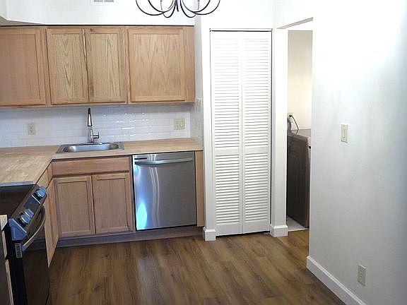 5th image of 5501 Seminary Rd APT 2413S