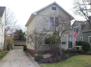19209 Eastlook Rd, Rocky River, OH 44116