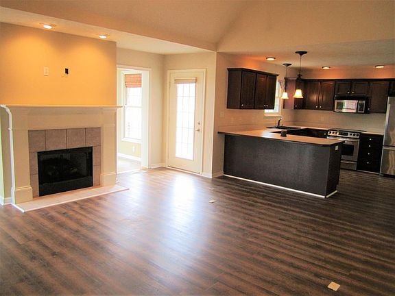 4th image of 5819 Porterfield Dr