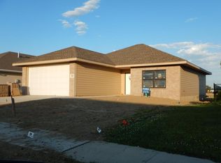 5211 Hardings Landing Rd, Council Bluffs, IA 51501