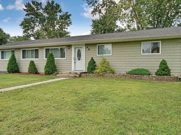 68 S Cooks Bridge Rd, Jackson, NJ 08527