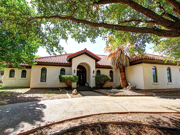2nd image of 5610 Columbine Ln