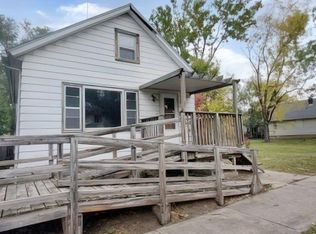 1009 11th Ave, Rock Island, IL 61201