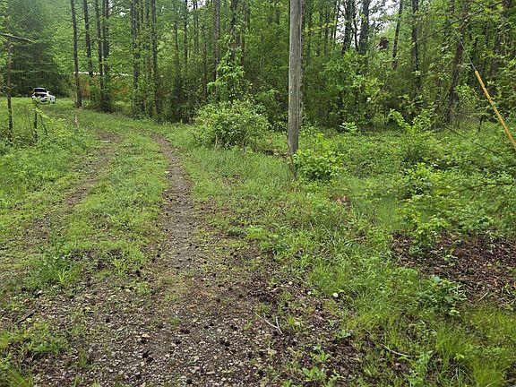 4th image of 958 Pickens Chapel Rd