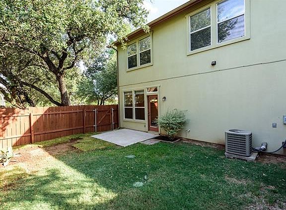 5th image of 2410 Great Oaks Dr APT 1001