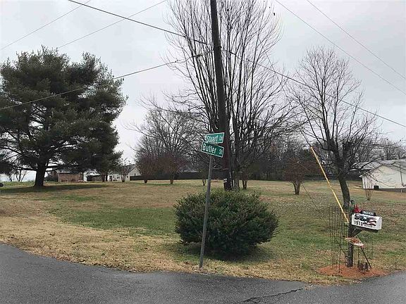 2nd image of Stuart Ln