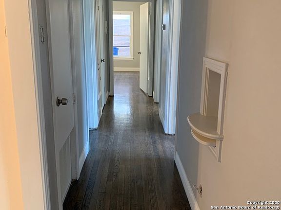 5th image of 211 Millwood Ln