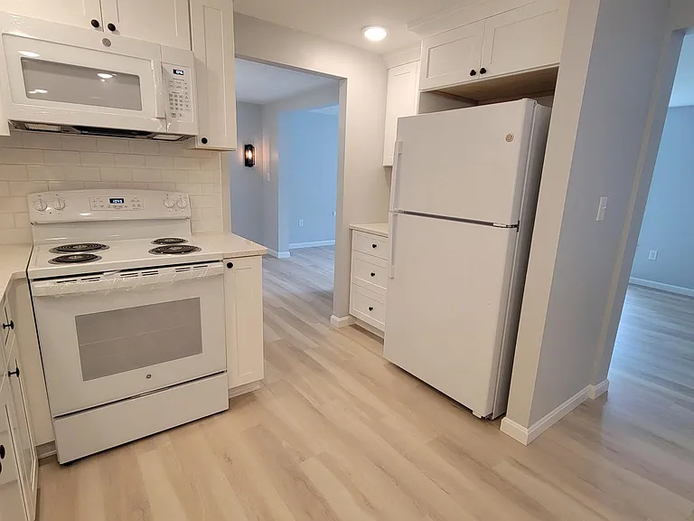 410 Spruce St — Photo 4
