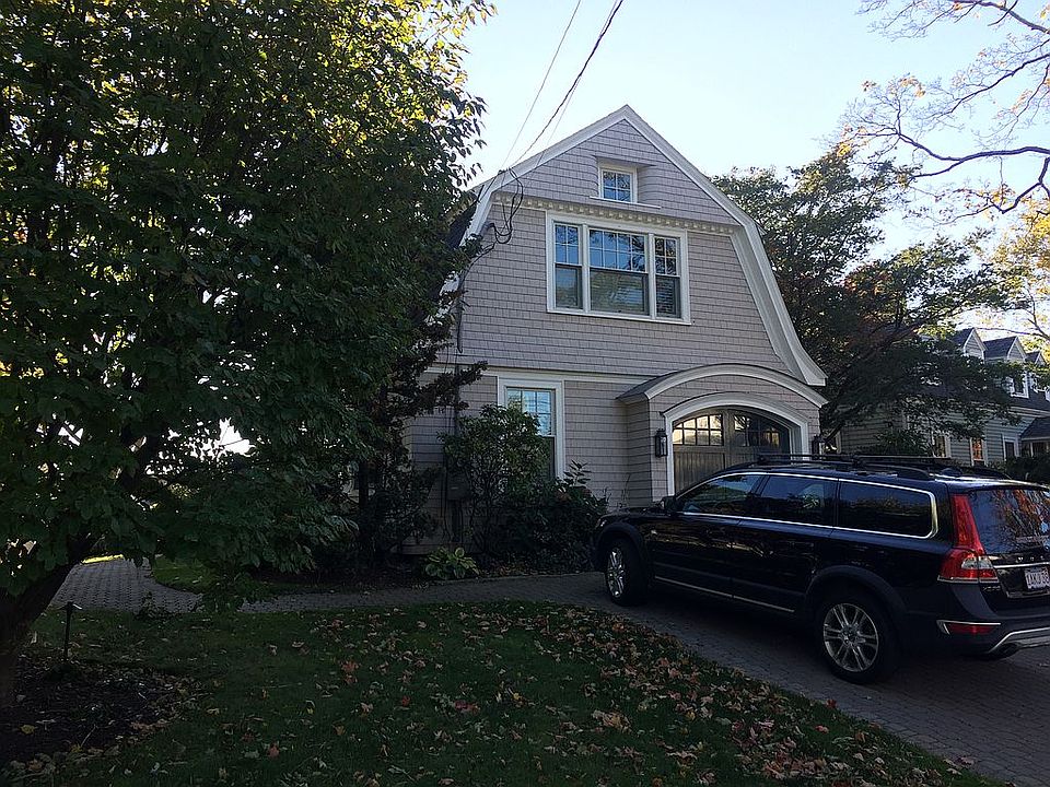 2nd image of 55 Beach St