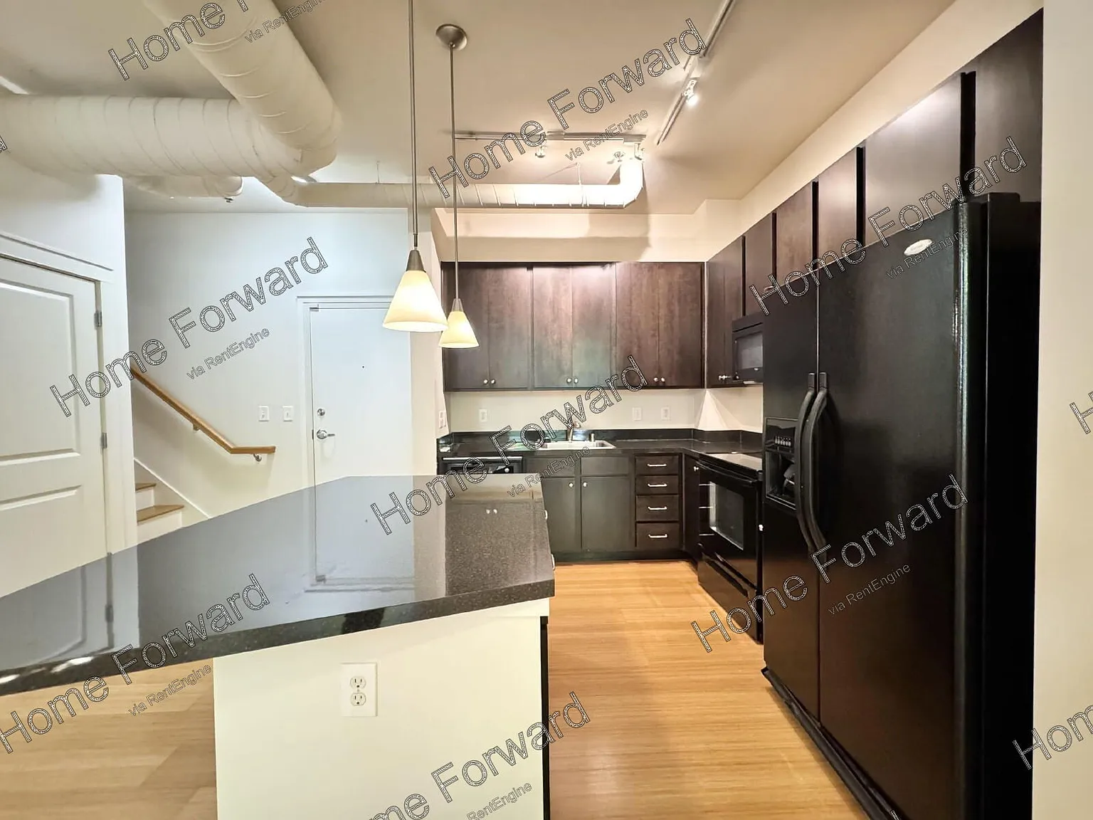 2 bed, 2.5 bath, 1075 sqft, $2,250 — Photo 4