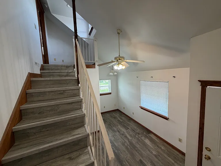 312 S Olive St #D — Photo 2