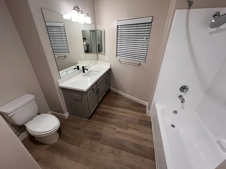 4623 Willis Ave — Photo 23