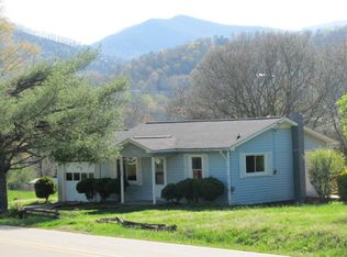 330 Tessentee Rd, Franklin, NC 28734