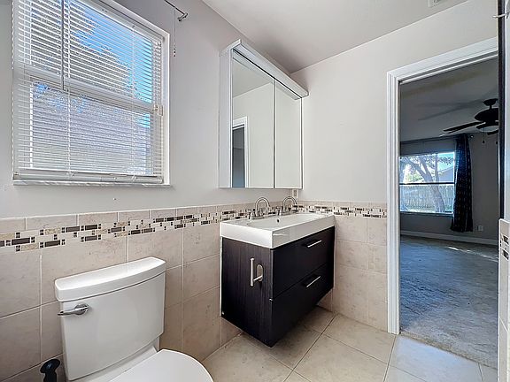 5th image of 2201 Appalachian Dr