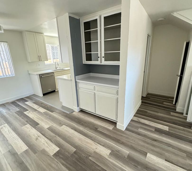1st image of 4322 Tujunga Ave APT 4