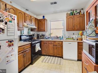 2043 Spring Garden St #1F, Philadelphia, PA 19130