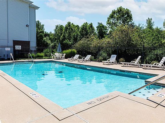 4th image of 31 Kassebaum Ln APT 306