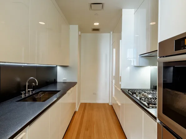 50 United Nations Plaza image 21 of 30