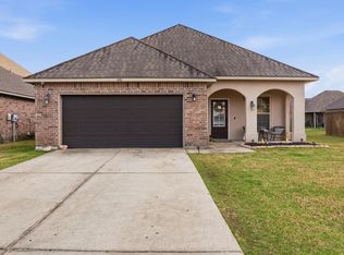 1887 Poeyfarre Dr, Lake Charles, LA 70611