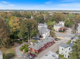 4 Coffin Ct, Newburyport, MA 01950